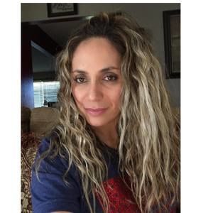 Meet your Posher, Lorena